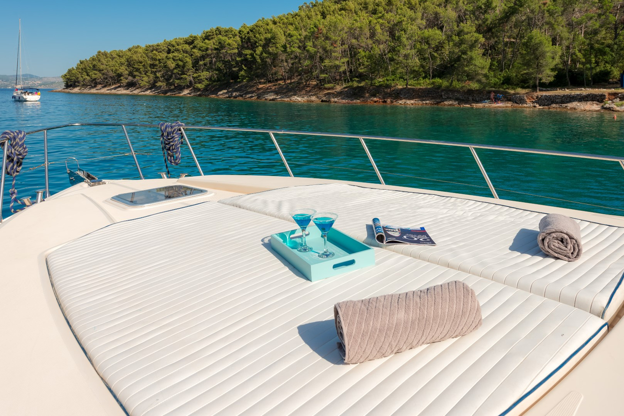 SUNDECK
